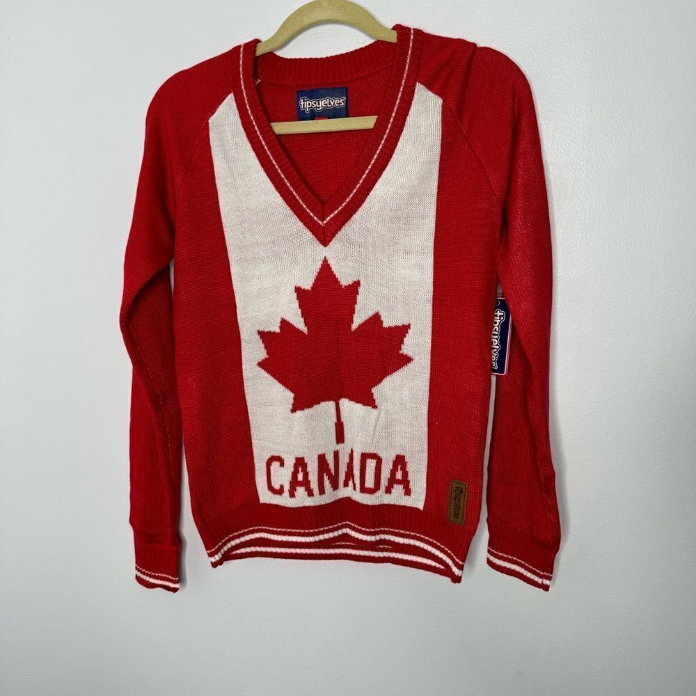 Tipsy Elves Canada Christmas sweater size small